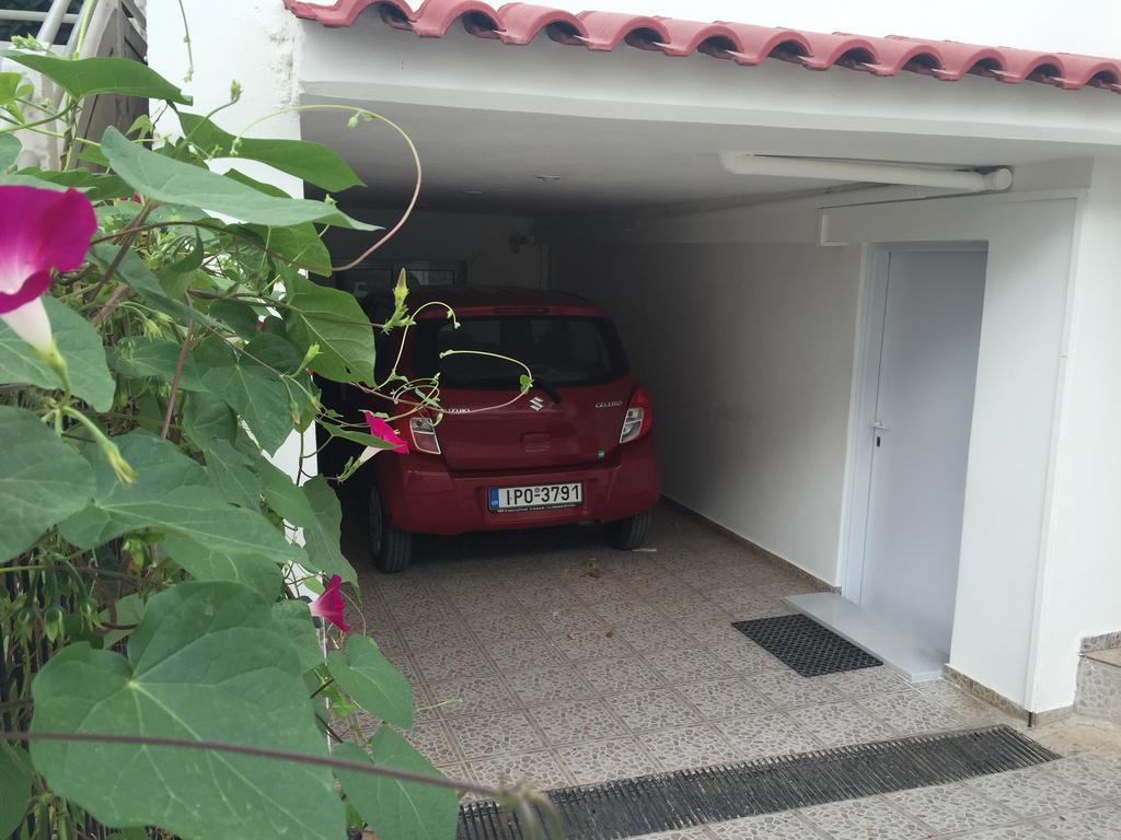 Best Location In Vrachati Exterior photo